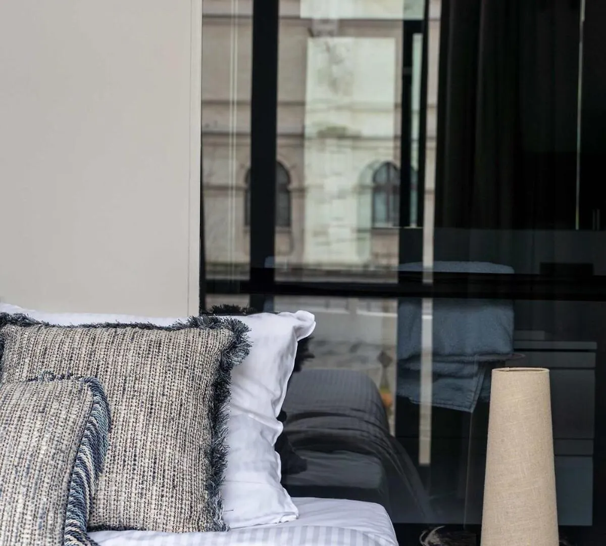 Elegant Balcony Suite Antwerp 0*,  Belgium